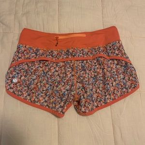 Lulu Lemon Running Shorts! Size 4 - Floral Design